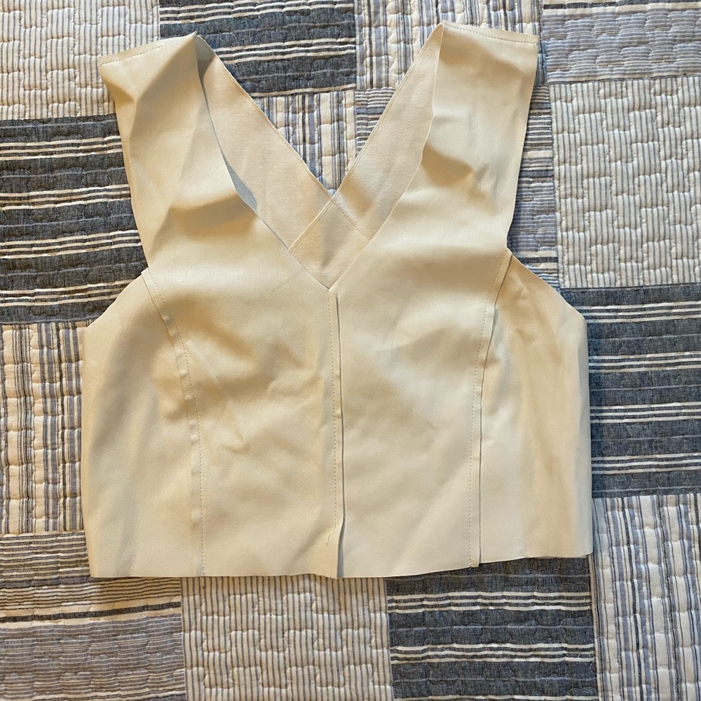 Zara matte crop top